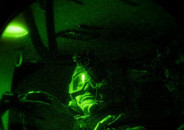 Idaho National Guard conducts tactical air insertions in the early morning to prepare for future deployment