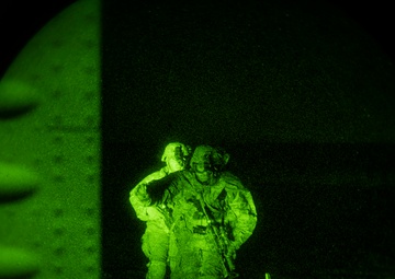 Idaho National Guard conducts tactical air insertions in the early morning to prepare for future deployment