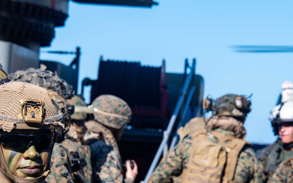 USS Ashland (LSD 48) participates in Balikatan 22