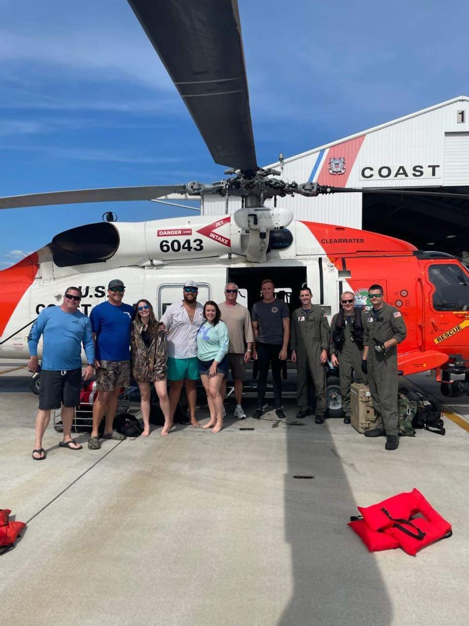 Coast Guard rescues 6 people from vessel taking on water near Bayshore