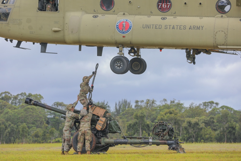 Hawaii Army National Guard 211th Aviation Regiment and 1-487th Field Artillery Sling Load Training