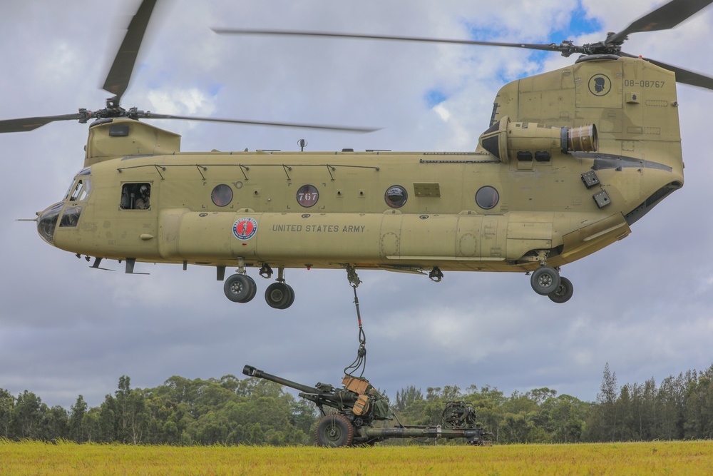 Hawaii Army National Guard 211th Aviation Regiment and 1-487th Field Artillery Sling Load Training