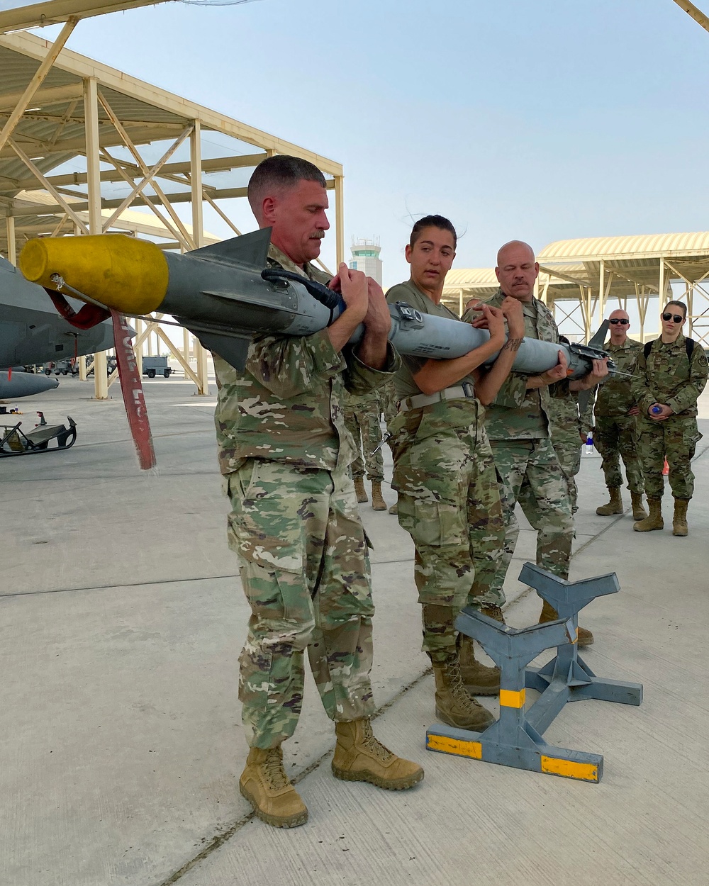 DVIDS - Images - Weapons Load [Image 5 of 5]