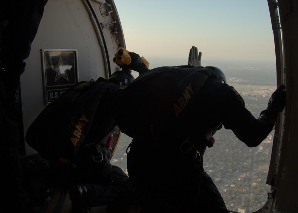 U.S. Army Parachute Team, the Golden Knights, jump into the San Antonio Country Club.