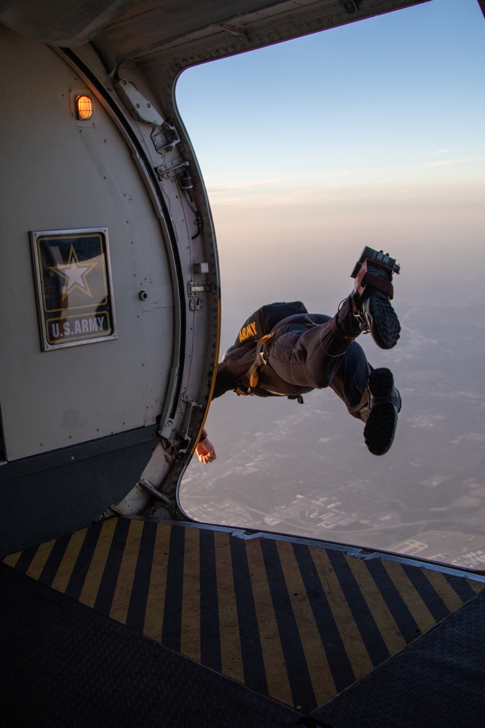 U.S. Army Parachute Team, the Golden Knights, jump into the San Antonio Country Club.