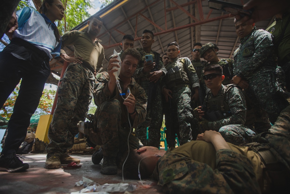 Balikatan 22- U.S. and Philippine Recon Marines conduct Tactical Combat Casualty Care