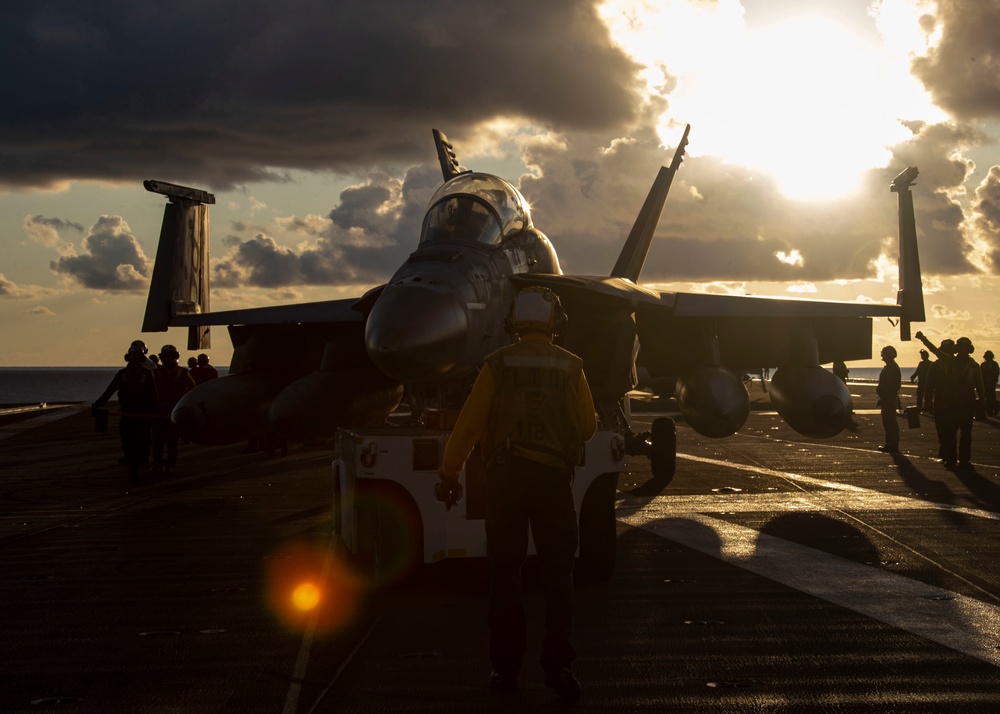 DVIDS - Images - Abraham Lincoln conducts flight operations [Image 13 ...