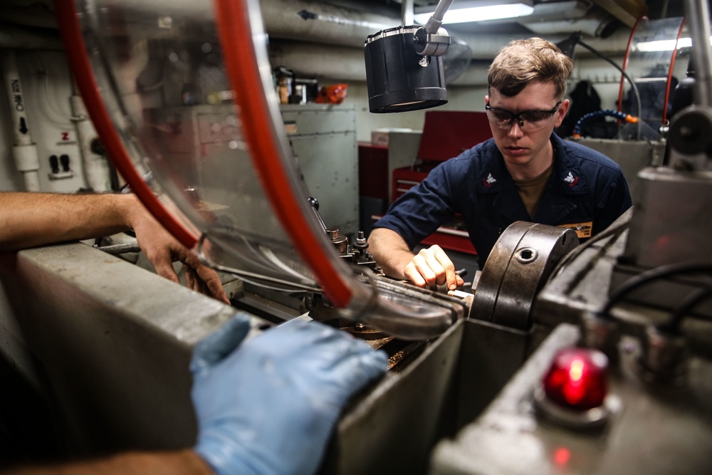 Abraham Lincoln Sailors conduct maintenance