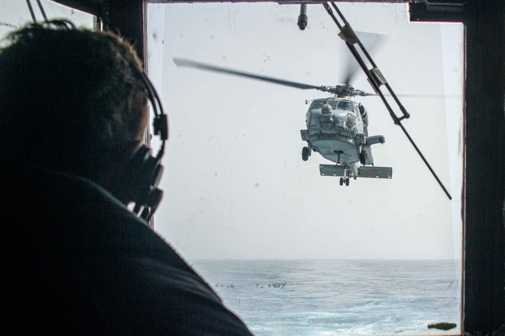 USS Jason Dunham (DDG 109) Conducts Flight Quarters