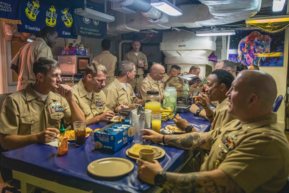 USS Billings' Chiefs Celebrate 129th CPO Birthday