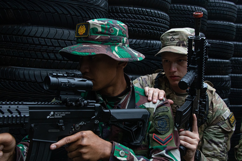 TNI/U.S. Army Platoon Exchange - CQB
