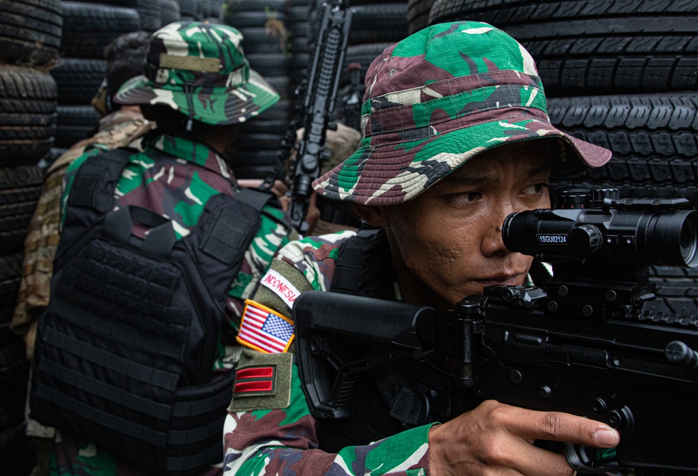 TNI/U.S. Army Platoon Exchange - CQB