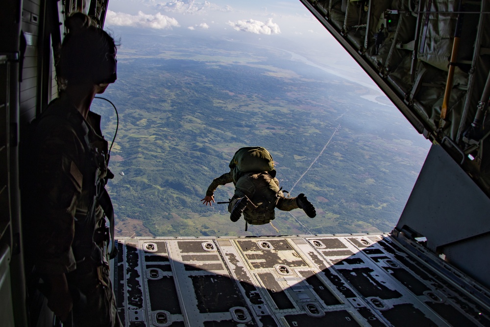 Balikatan 22 - 353rd SOW and AFP Conduct Friendship Jumps with SOFME Support