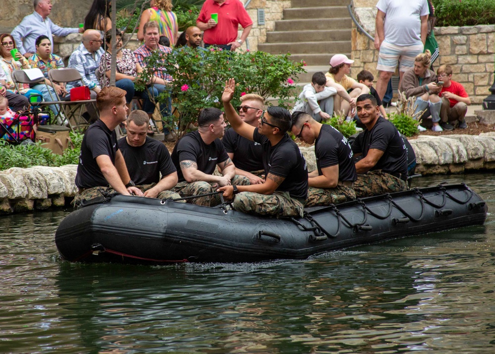 Texas Cavaliers River Parade 2022