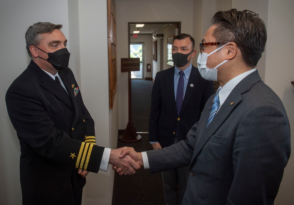 Nagasaki Governor Kengo Oishi Visits CFAS