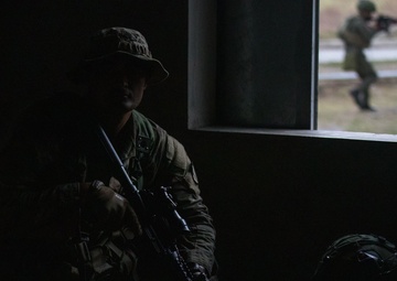 U.S. and Philippine Army Forces Conduct Simulated Raid During Balikatan
