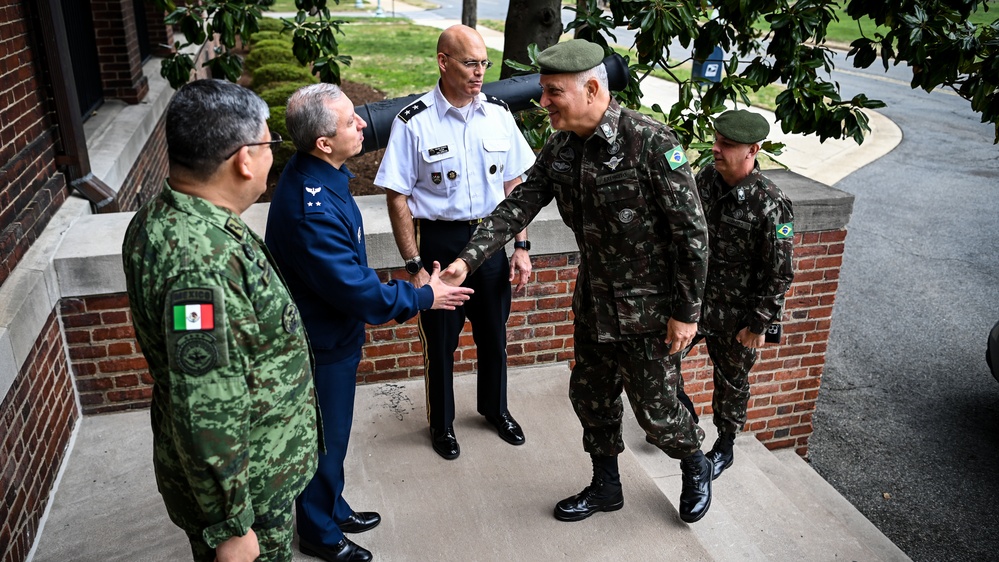 Brazilian General André Luis Novaes Miranda Inducted into IADC Hall of Honor
