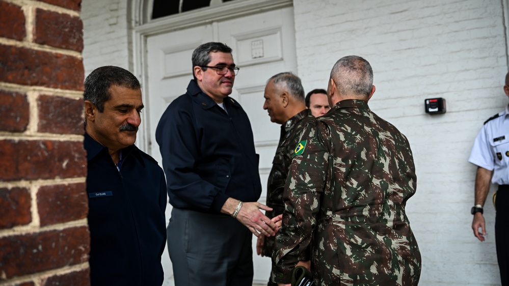 Brazilian General André Luis Novaes Miranda Inducted into IADC Hall of Honor