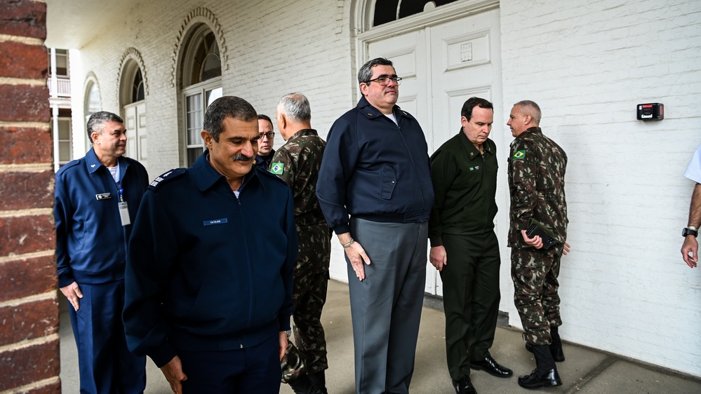 Brazilian General André Luis Novaes Miranda Inducted into IADC Hall of Honor