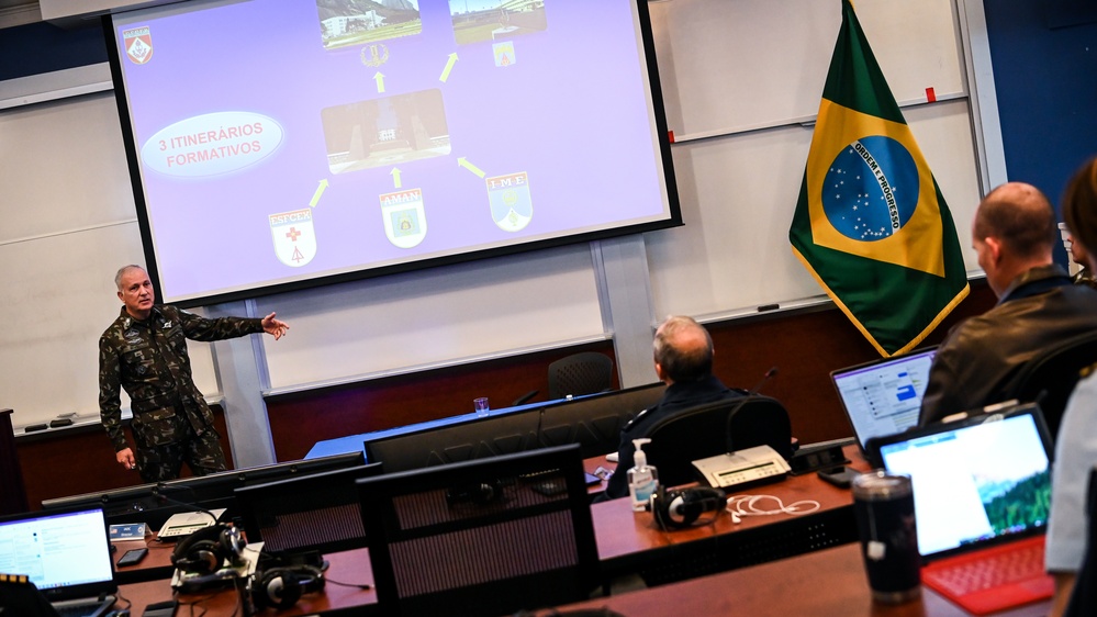 Brazilian General André Luis Novaes Miranda Inducted into IADC Hall of Honor