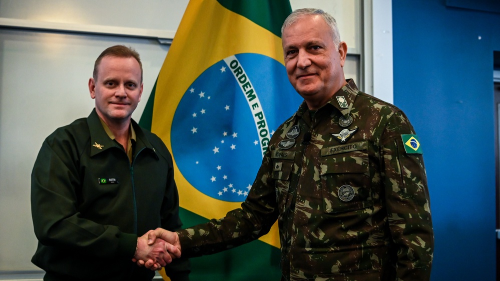 Brazilian General André Luis Novaes Miranda Inducted into IADC Hall of Honor