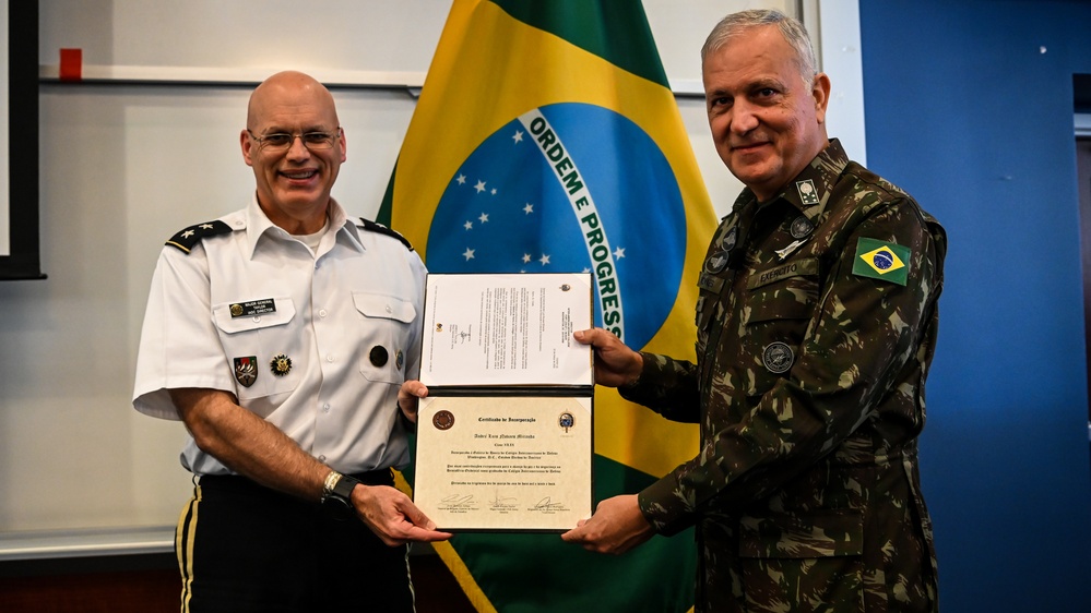 Brazilian General André Luis Novaes Miranda Inducted into IADC Hall of Honor