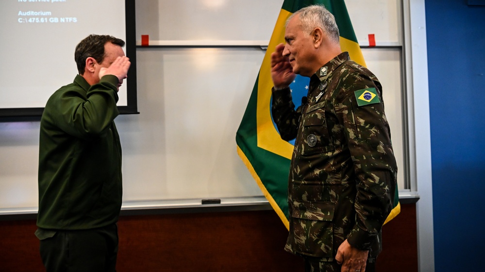 Brazilian General André Luis Novaes Miranda Inducted into IADC Hall of Honor