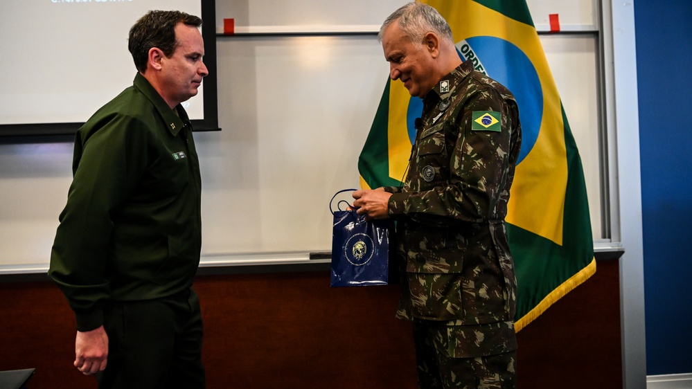 Brazilian General André Luis Novaes Miranda Inducted into IADC Hall of Honor