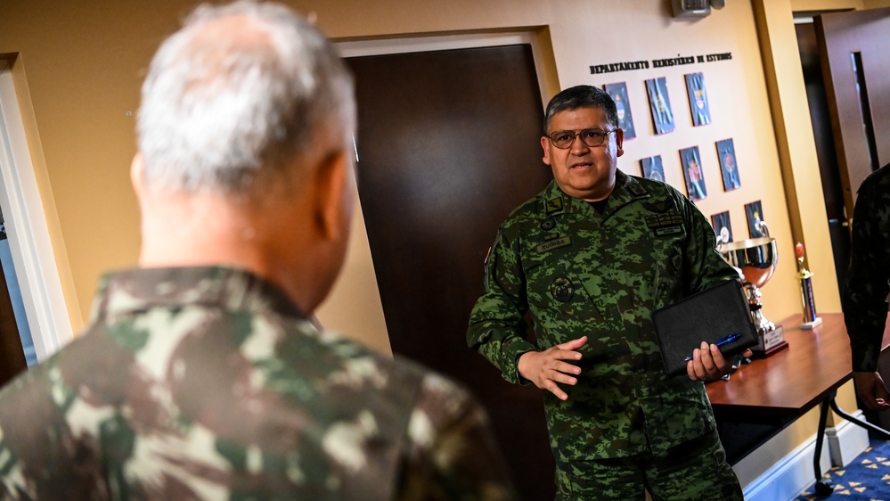 Brazilian General André Luis Novaes Miranda Inducted into IADC Hall of Honor