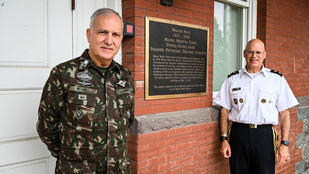 Brazilian General André Luis Novaes Miranda Inducted into IADC Hall of Honor