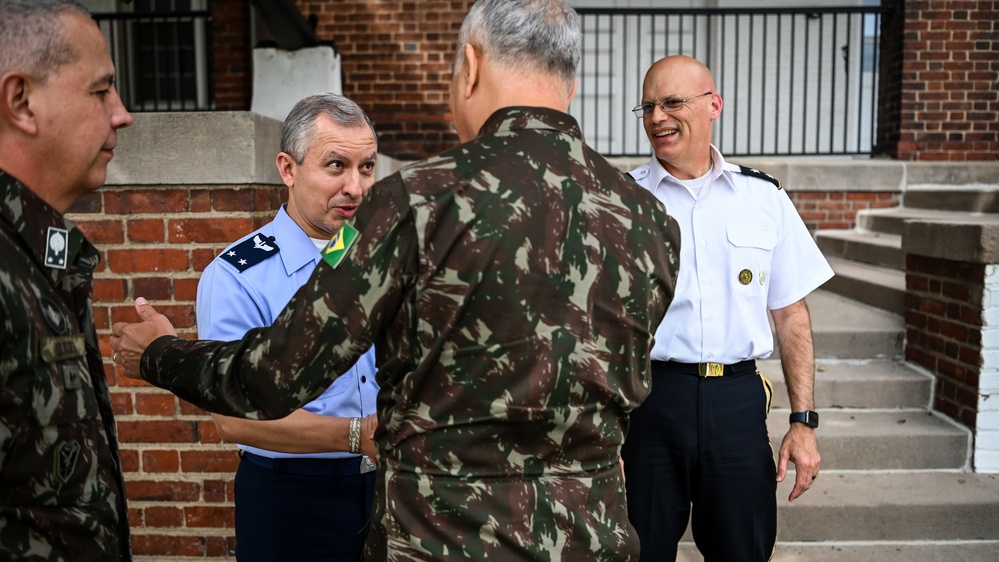 Brazilian General André Luis Novaes Miranda Inducted into IADC Hall of Honor