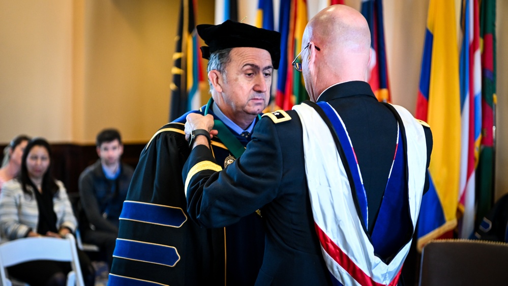 Dr. Roberto Pereyra Honored as IADC Distinguished Professor