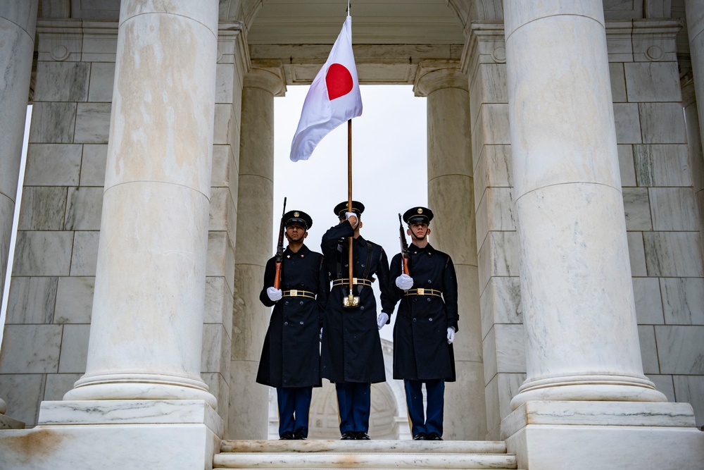 Chief of Staff of the Japan Ground Self-Defense Force Gen. Yoshida Yoshihide Participates in an Army Full Honors Wreath-Laying Ceremony at the Tomb of the Unknown Soldier