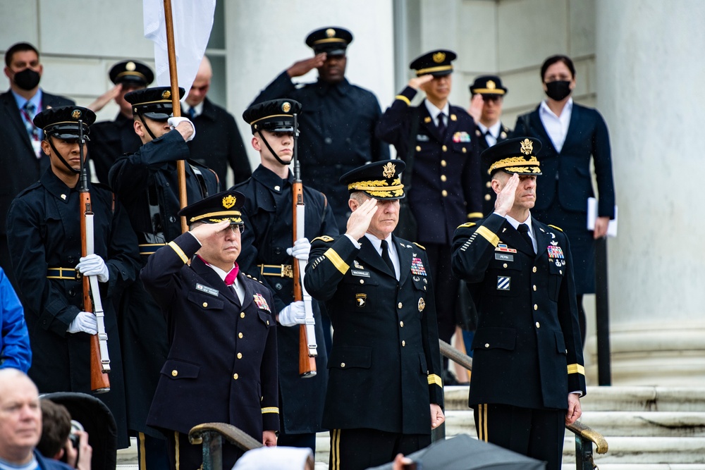 Chief of Staff of the Japan Ground Self-Defense Force Gen. Yoshida Yoshihide Participates in an Army Full Honors Wreath-Laying Ceremony at the Tomb of the Unknown Soldier