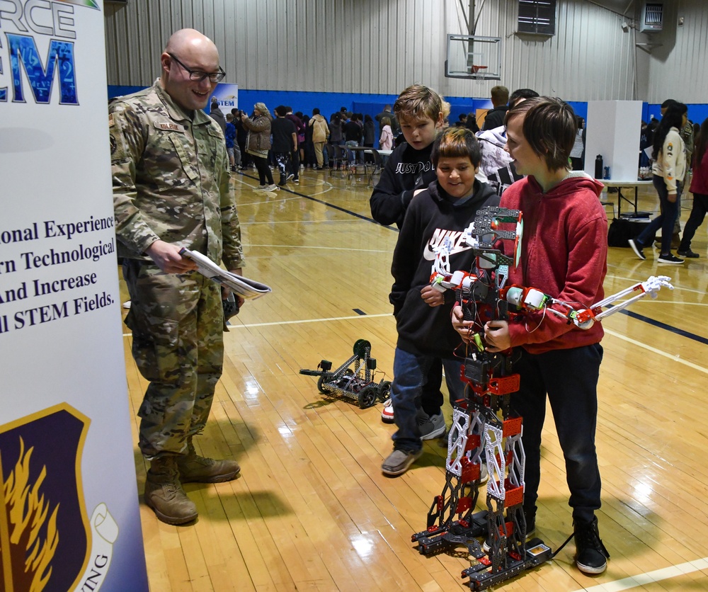 AAFB Airmen host STEM fair for local schools