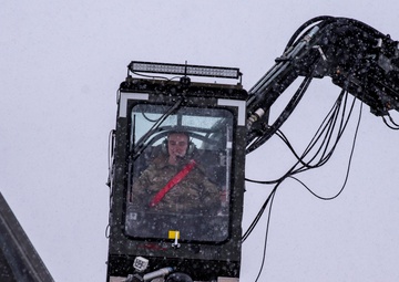 Raptors de-ice for Polar Force 22-4