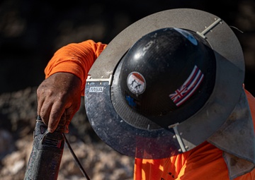 NAVSEA Equipment Removal Project Off Nanakuli Beach