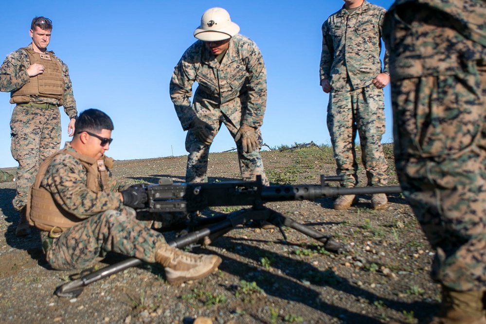 Marines of 1st Maintenance Battalion Participate in a Live-Fire Machine Gun Range