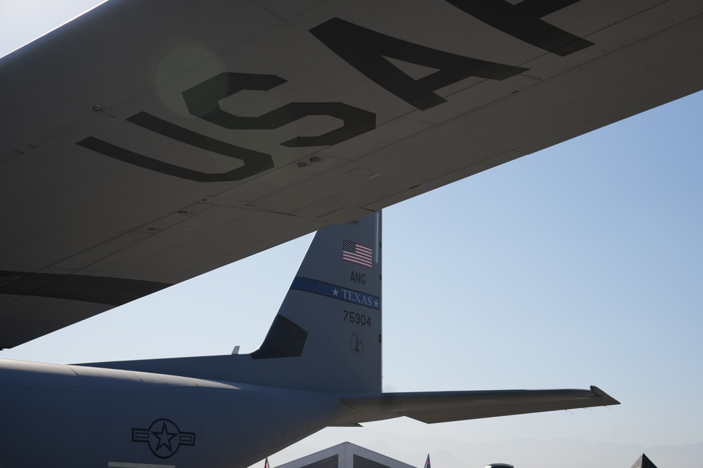 U.S. Airmen arrive at Chilean Trade and Air Show, FIDAE