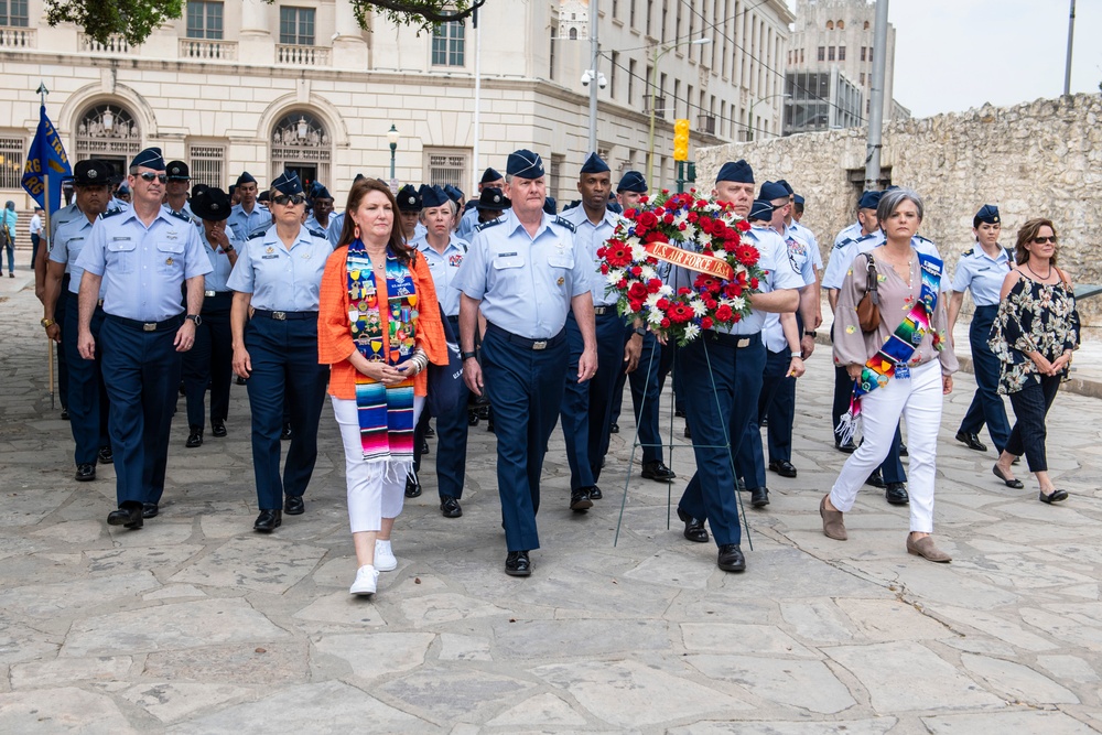 The Pilgrimage to the Alamo