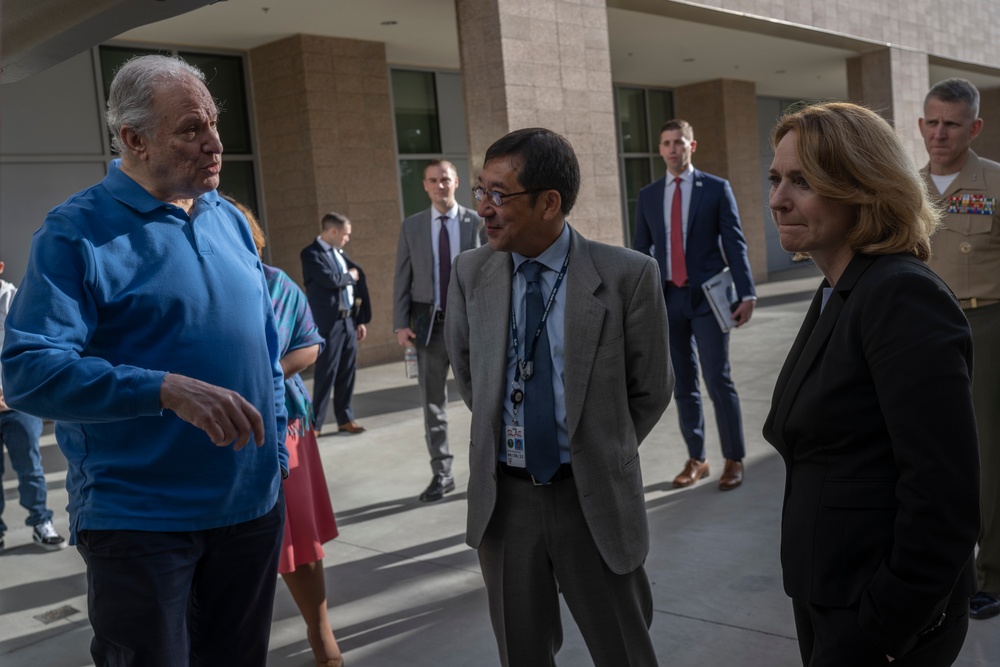 DEPSECDEF Visits Industry in Silicon Valley, Calif.