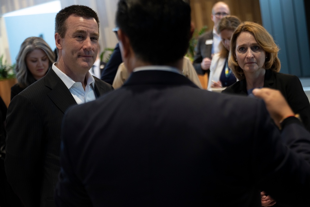 DEPSECDEF Visits Industry in Silicon Valley, Calif.