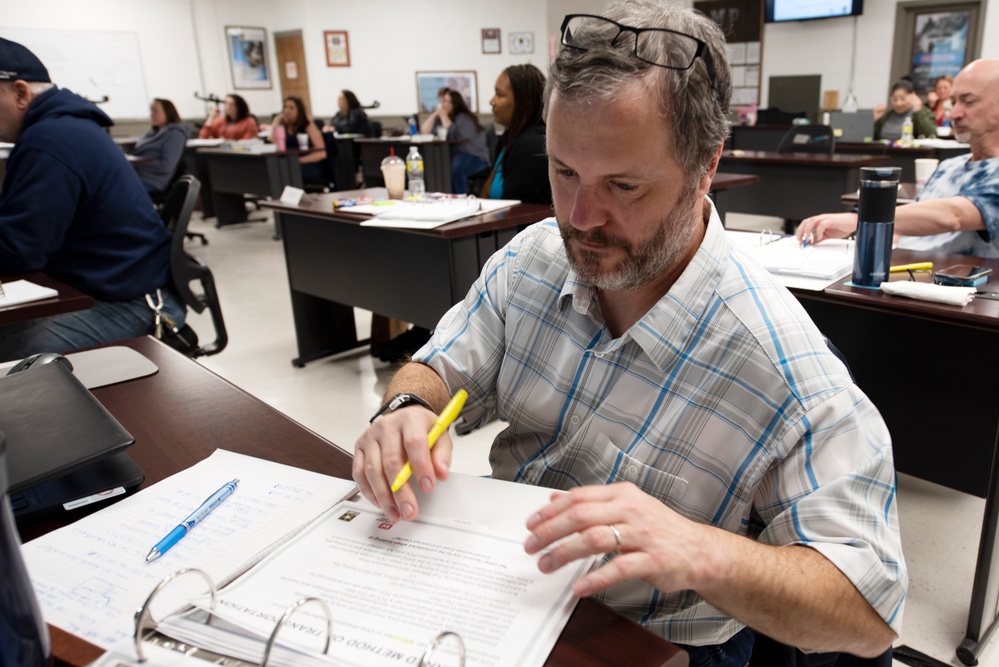 Administrative professionals ESCAPE for training
