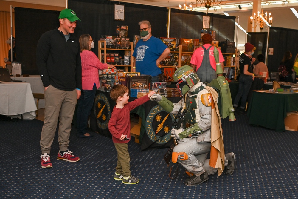 Hanscom hosts HansCOMICON