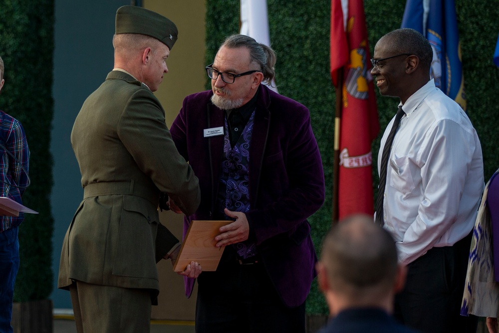 H&amp;S Bn. commanding officer attends Bonsall Unified School District Purple Star designation