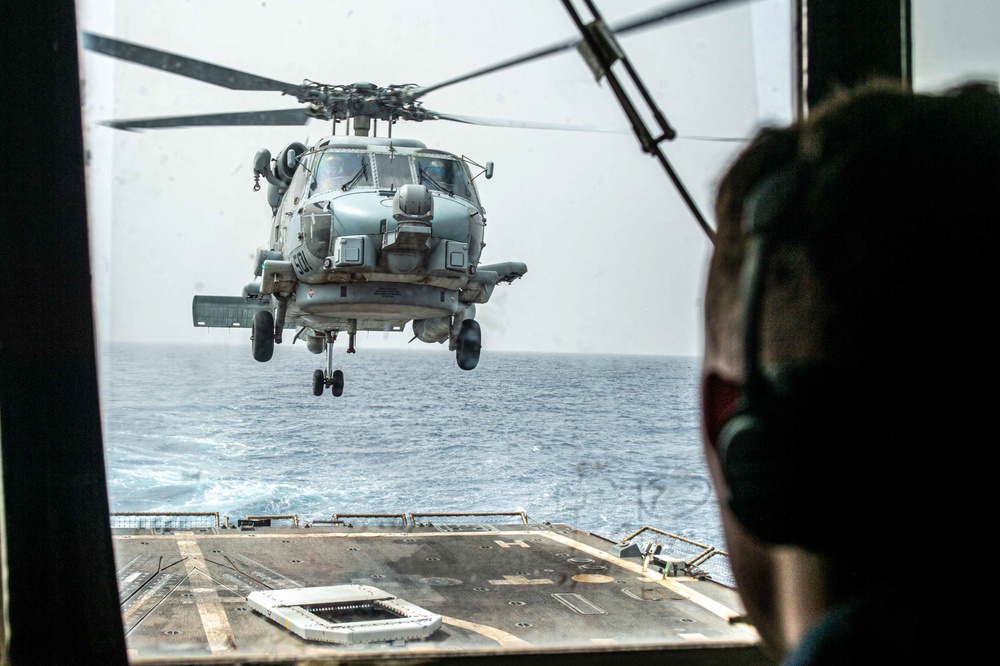 USS Jason Dunham (DDG 109) Conducts Flight Quarters