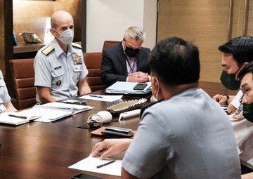 US, Philippine Coast Guards host maritime law enforcement forum