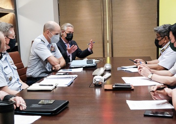 US, Philippine Coast Guards host maritime law enforcement forum