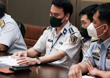 US, Philippine Coast Guards host maritime law enforcement forum