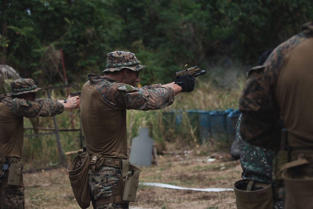 Balikatan 22- U.S. and Philippine Recon Marines Conduct a Close Quarters Range